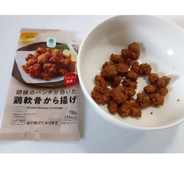 ファミリーマートの冷凍軟骨唐揚げの試食画像